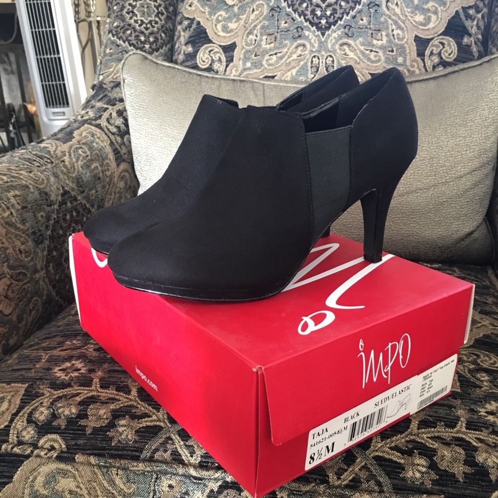 IMPO TAJA BLACK SUEDE SHOOTIE 😍 NIB!!!